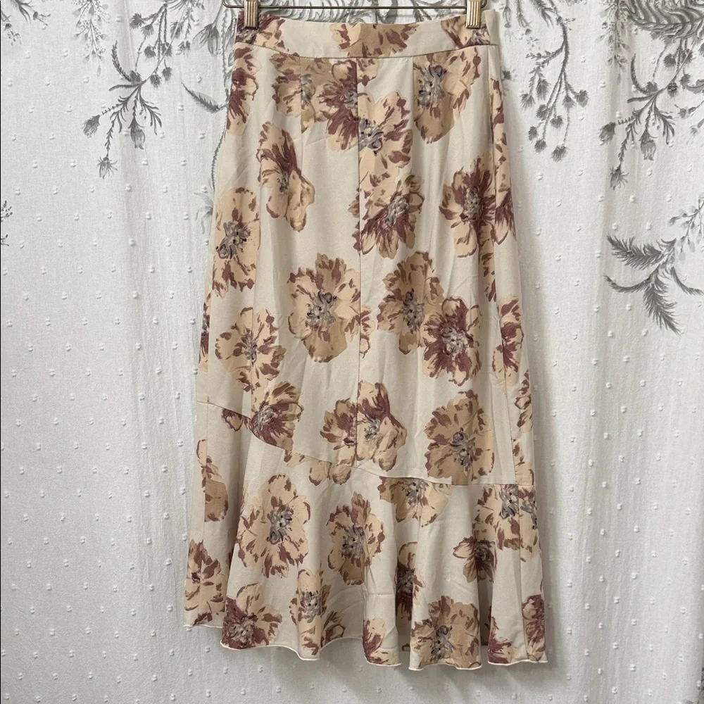 Chic Asymmetrical Floral Skirt - Cream and Brown - Picture 7 of 10